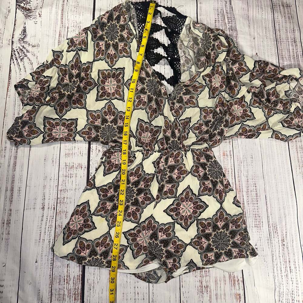 Charlotte Russe Paisley Y2k Medallion Indie Romper with Crochet Back Detail-XS - Picture 5 of 7
